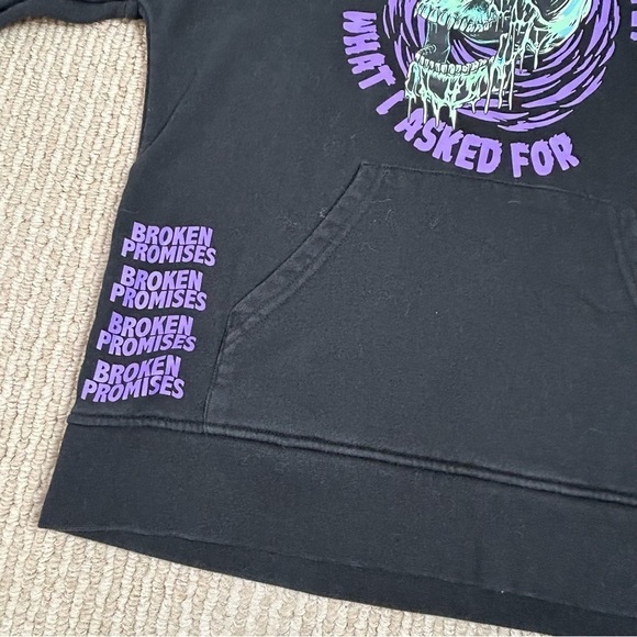 Broken Promises Jinxed Chain Skull Hoodie - Picture 12 of 16